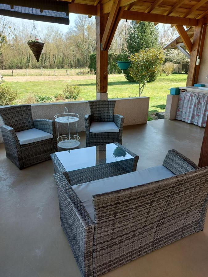 Le Moulin De L'Etang Hotel Chaneins Екстериор снимка