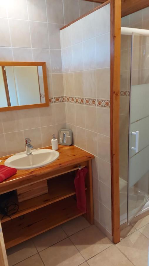 Le Moulin De L'Etang Hotel Chaneins Екстериор снимка